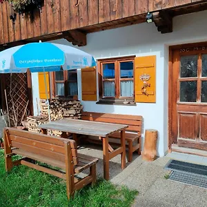 Apartment Schmidtler's Nest, Warngau