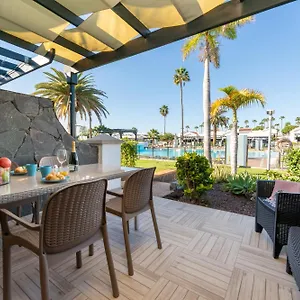  Ferienhaus Luxury Poolside Spanien